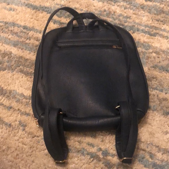 Vintage backpack by Victoria Leland designs. Navy. Signs of wear. See photos - Picture 2 of 5